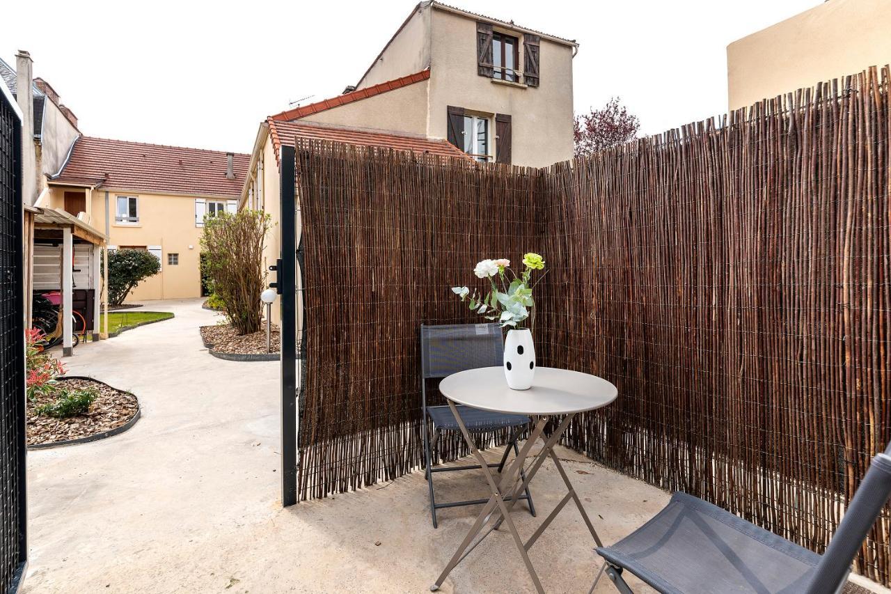 Les Logis De Marcoussis Apartment Bagian luar foto