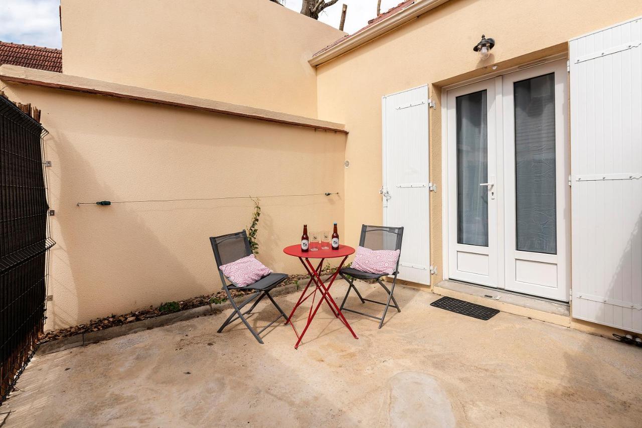 Les Logis De Marcoussis Apartment Bagian luar foto